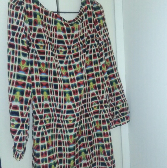 Dresses - Picture 3 of 4